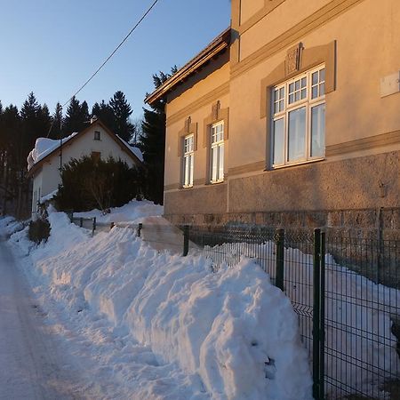 Вилла Asika Йозефув-Дул Экстерьер фото